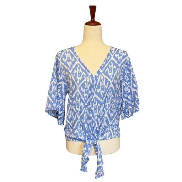 C by One 100% Rayon V-Neck Tie Front 3/4 Sleeve Pullover Blue White Size M #1413 - Picture 1 of 7